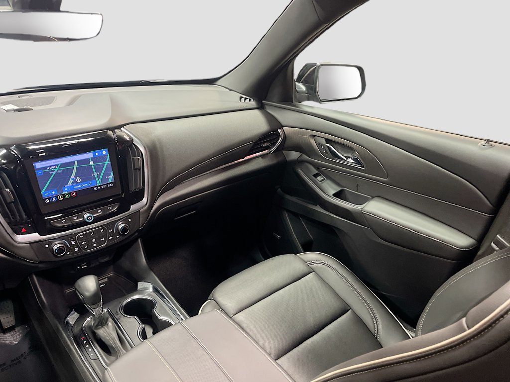 Used 2023 Chevrolet Traverse Premier w/ LPO, Floor Liner Package AWD/4WD image 25