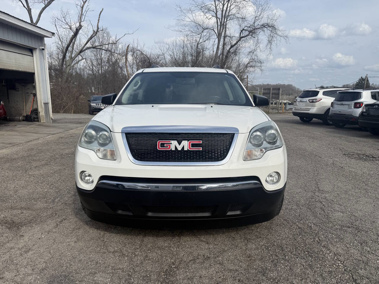 Used 2011 GMC Acadia SLE AWD/4WD image 2