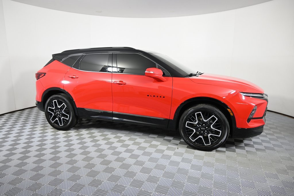 Used 2023 Chevrolet Blazer RS w/ Driver Confidence II Package image 8