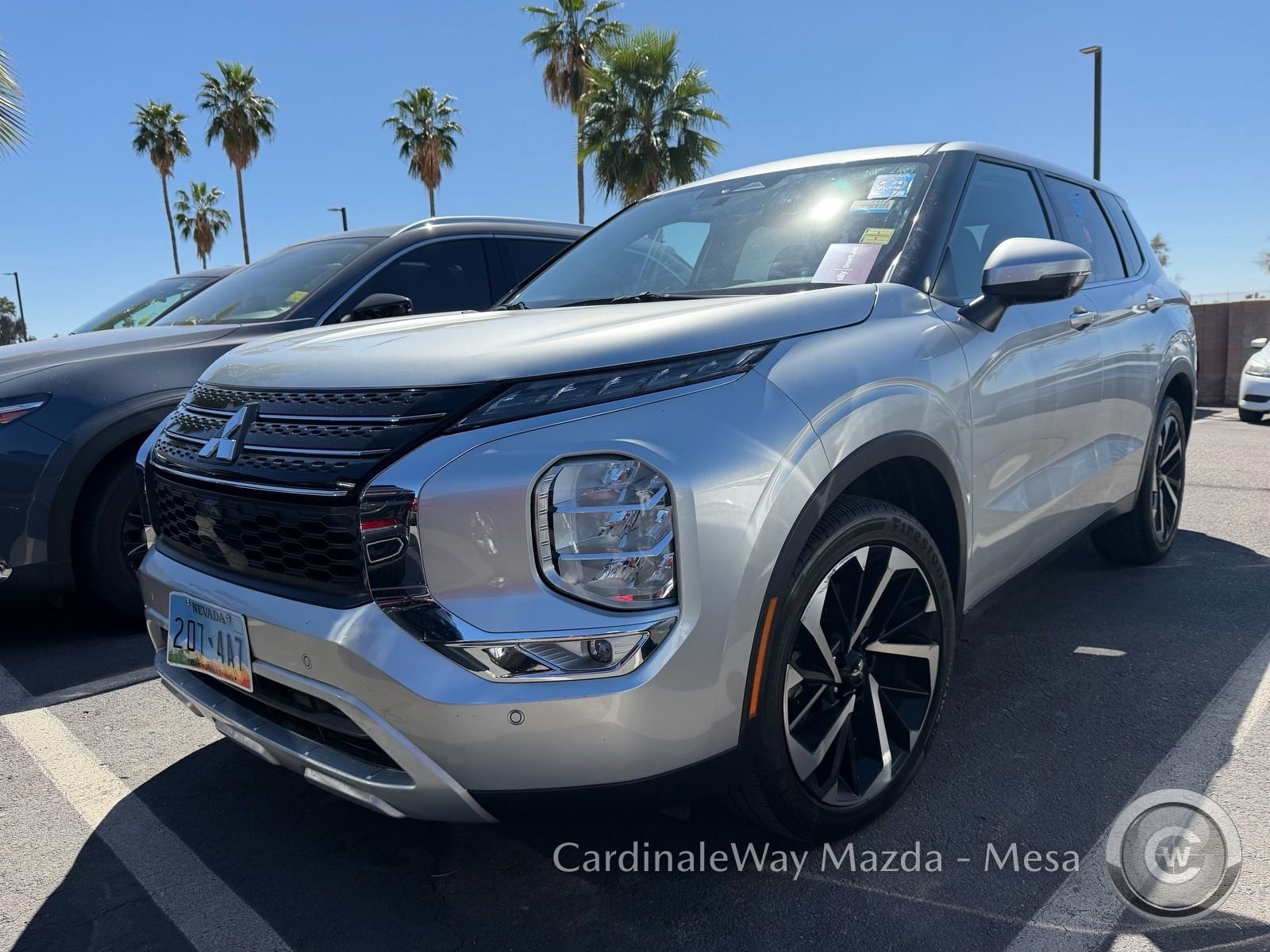 Used 2024 Mitsubishi Outlander SE image 4