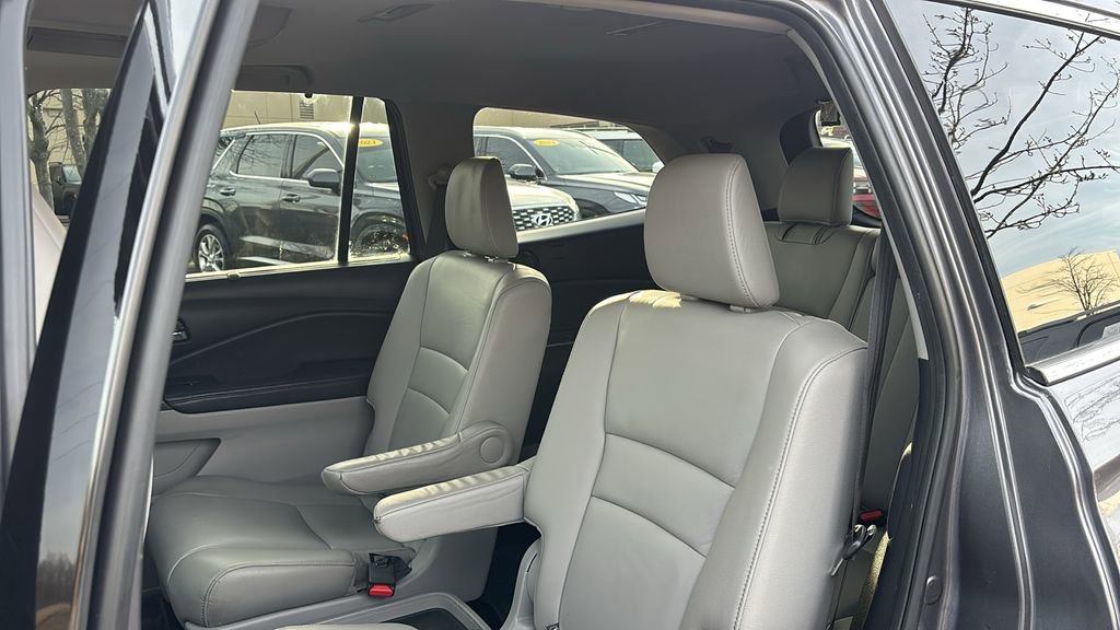 Used 2019 Honda Pilot Touring image 28
