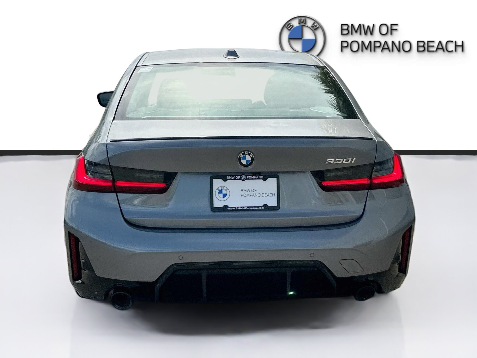 New 2026 BMW 330i Sedan w/ M Sport Package RWD image 5