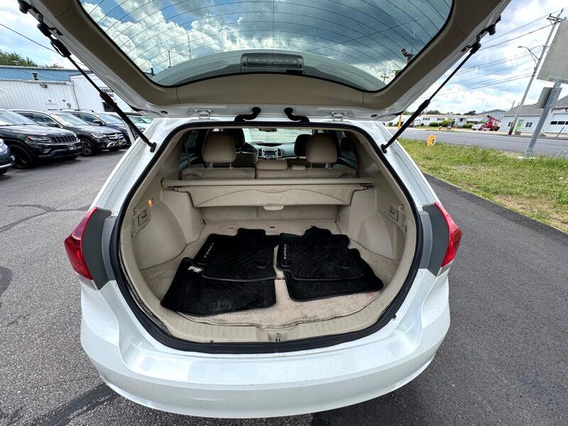 Used 2015 Toyota Venza LE image 13