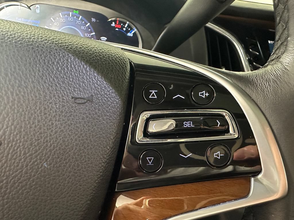 Used 2018 Cadillac Escalade Luxury w/ LPO, Radiant Package AWD/4WD image 32