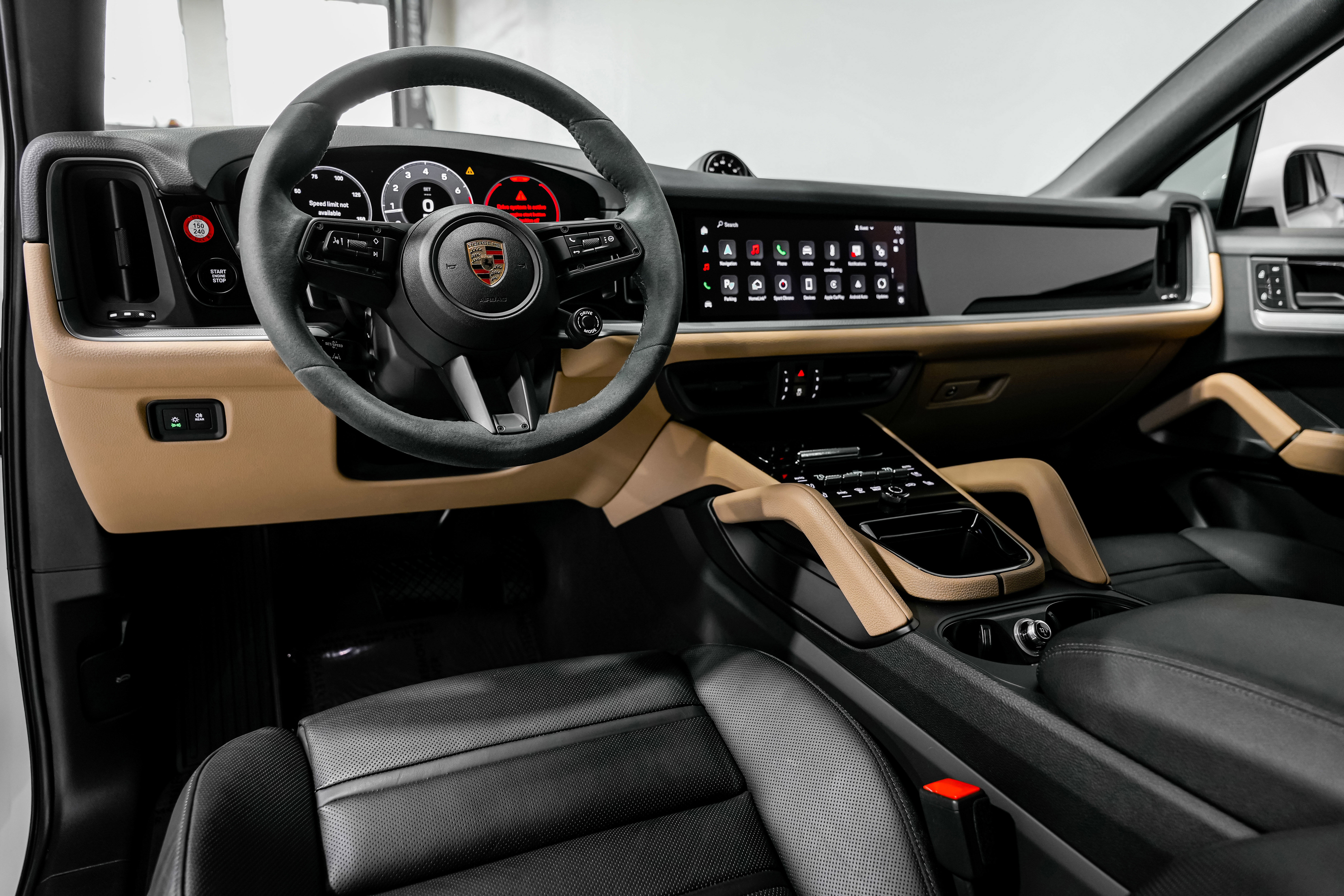 Used 2024 Porsche Cayenne Coupe w/ Premium Package Plus image 9