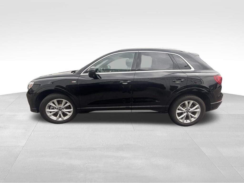 Used 2025 Audi Q3 2.0T Premium AWD/4WD image 3