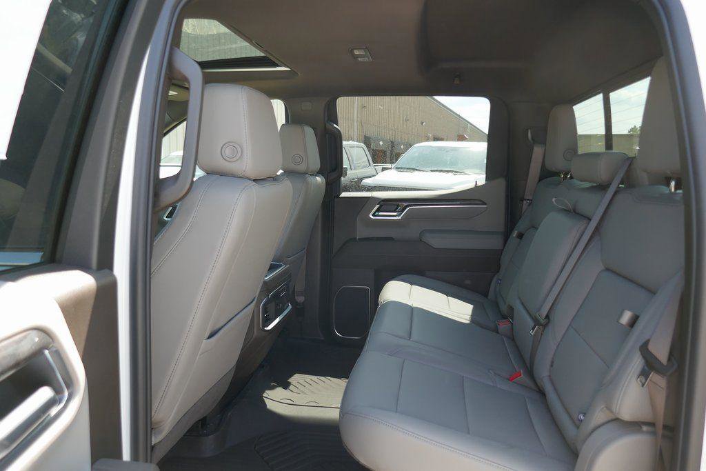 New 2026 Chevrolet Silverado 1500 LTZ w/ LTZ Premium Package image 13