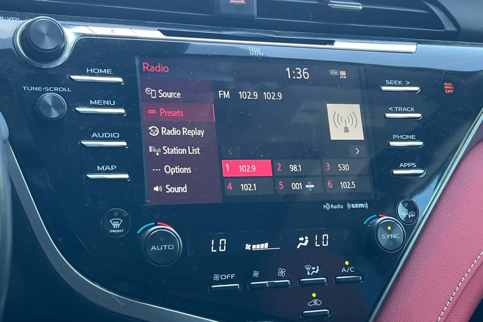 Used 2019 Toyota Camry XSE FWD image 19