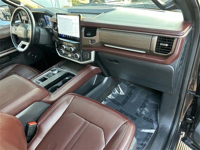 Used 2024 Ford Expedition Max Limited image 29