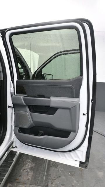 Used 2023 Ford F150 Lariat AWD/4WD image 11