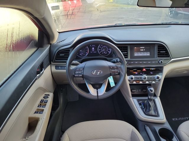Used 2020 Hyundai Elantra SE image 24