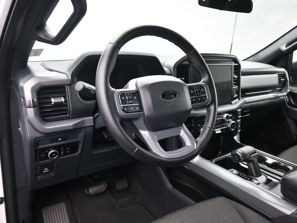 Used 2025 Ford F150 XLT w/ Equipment Group 301A Standard AWD/4WD image 13