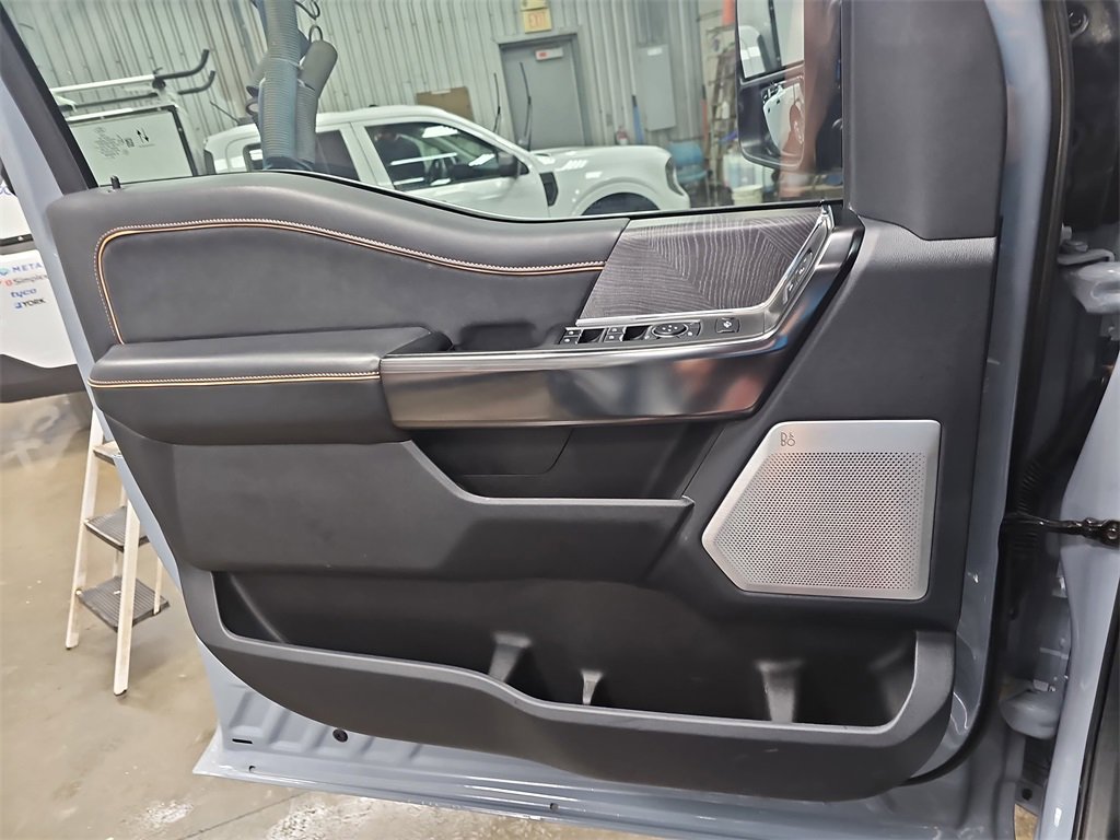 Used 2024 Ford F250 Platinum w/ FX4 Off-Road Package image 25