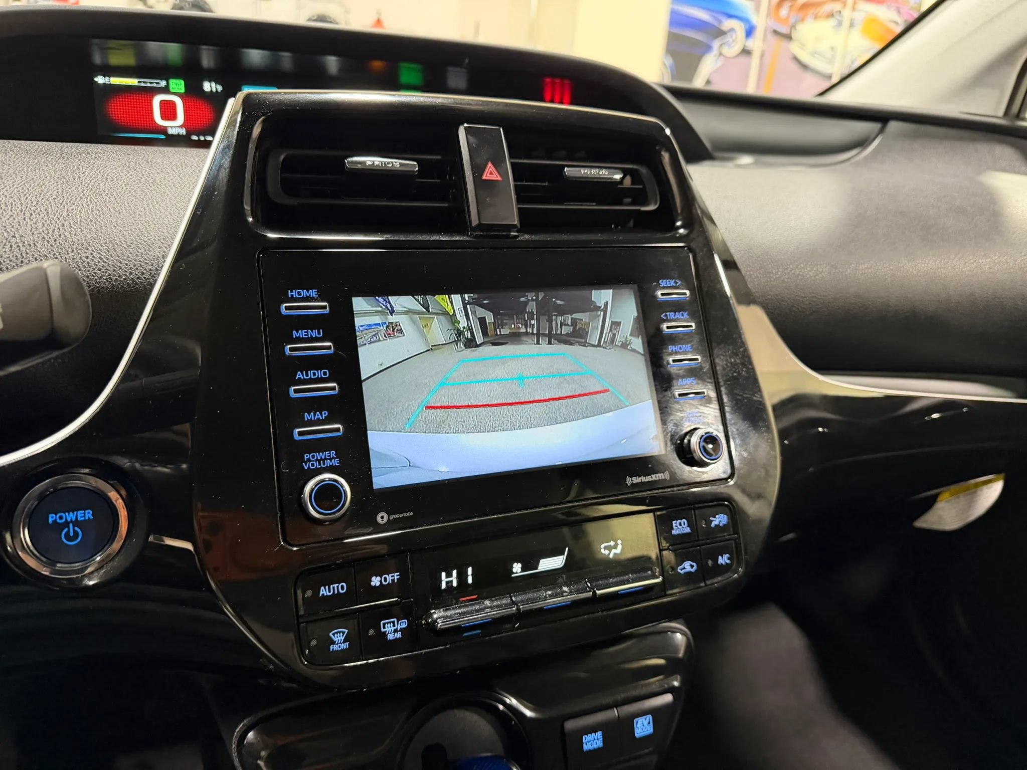 Used 2022 Toyota Prius XLE AWD/4WD image 48