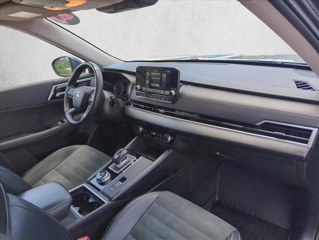Used 2024 Mitsubishi Outlander SE AWD/4WD image 23