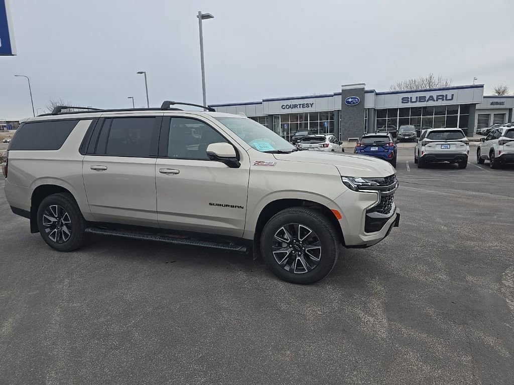 Used 2021 Chevrolet Suburban Z71 w/ Luxury Package AWD/4WD image 1