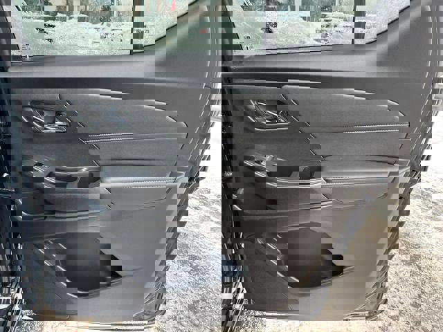 Used 2023 Chevrolet Traverse LT w/ LPO, Floor Liner Package image 14