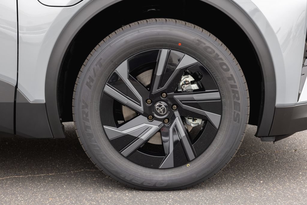 New 2026 Toyota C-HR AWD/4WD image 4