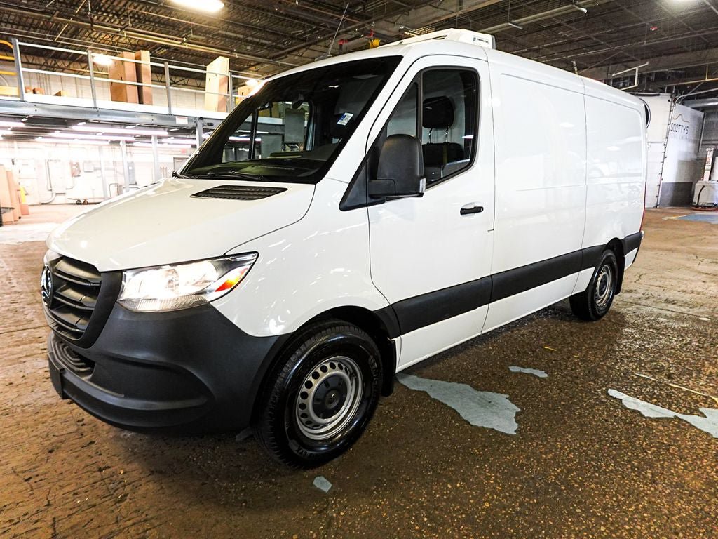 Used 2023 Mercedes-Benz Sprinter 1500 image 3