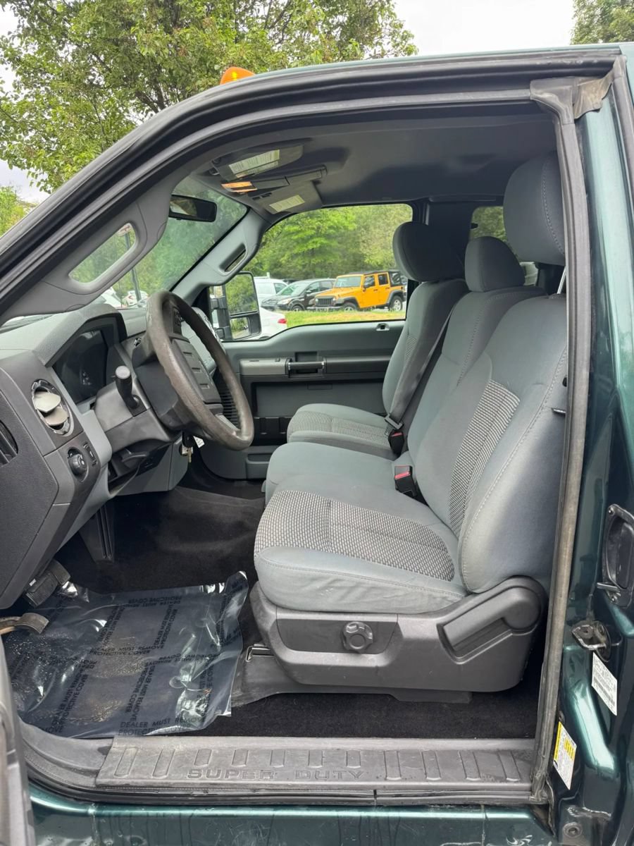 Used 2011 Ford F250 XLT w/ Chrome Pkg AWD/4WD image 9