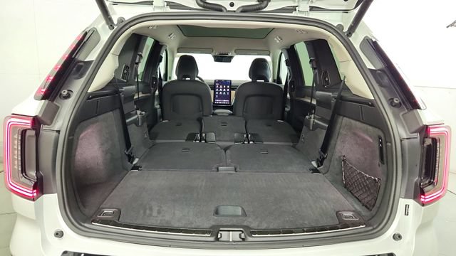 New 2026 Volvo EX90 Plus AWD/4WD image 42