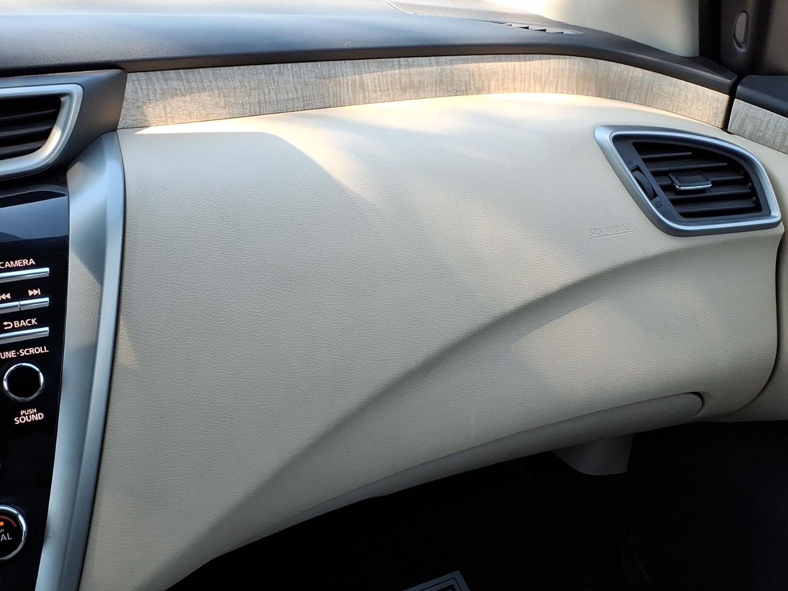 Used 2020 Nissan Murano SV image 23