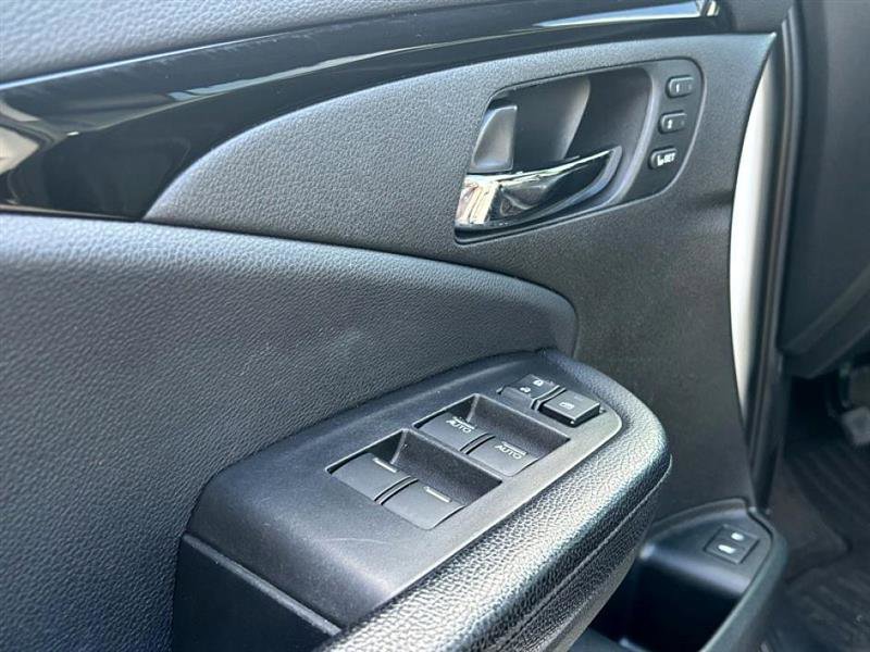 Used 2019 Honda Pilot Touring image 15