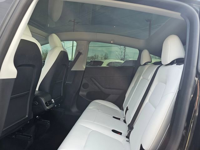 Used 2024 Tesla Model Y Performance image 21