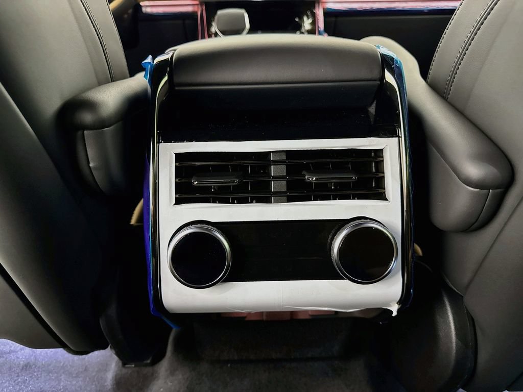 New 2027 Land Rover Range Rover Sport Dynamic SE AWD/4WD image 26
