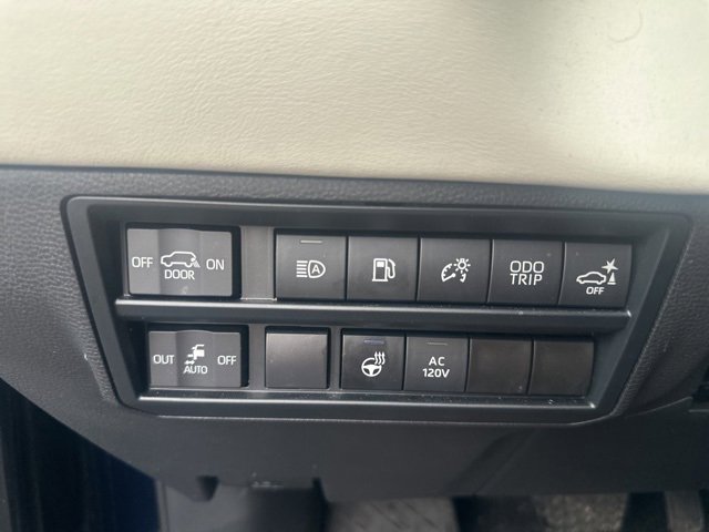 Used 2024 Toyota Sequoia Capstone image 28