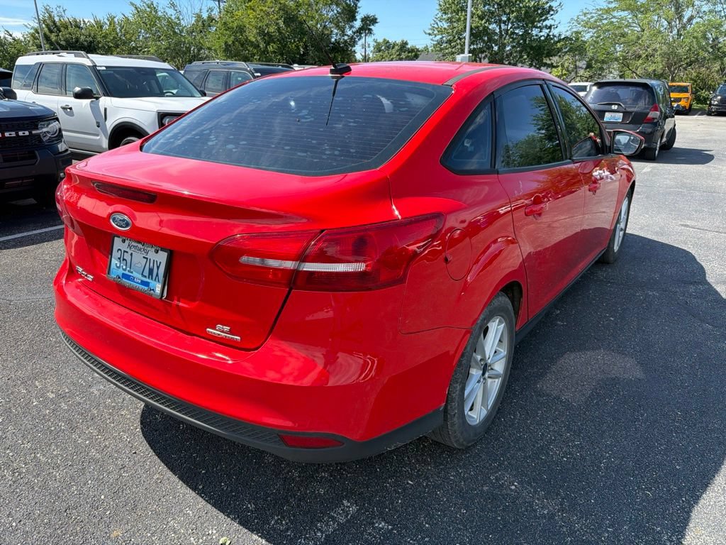 Used 2016 Ford Focus SE FWD image 3