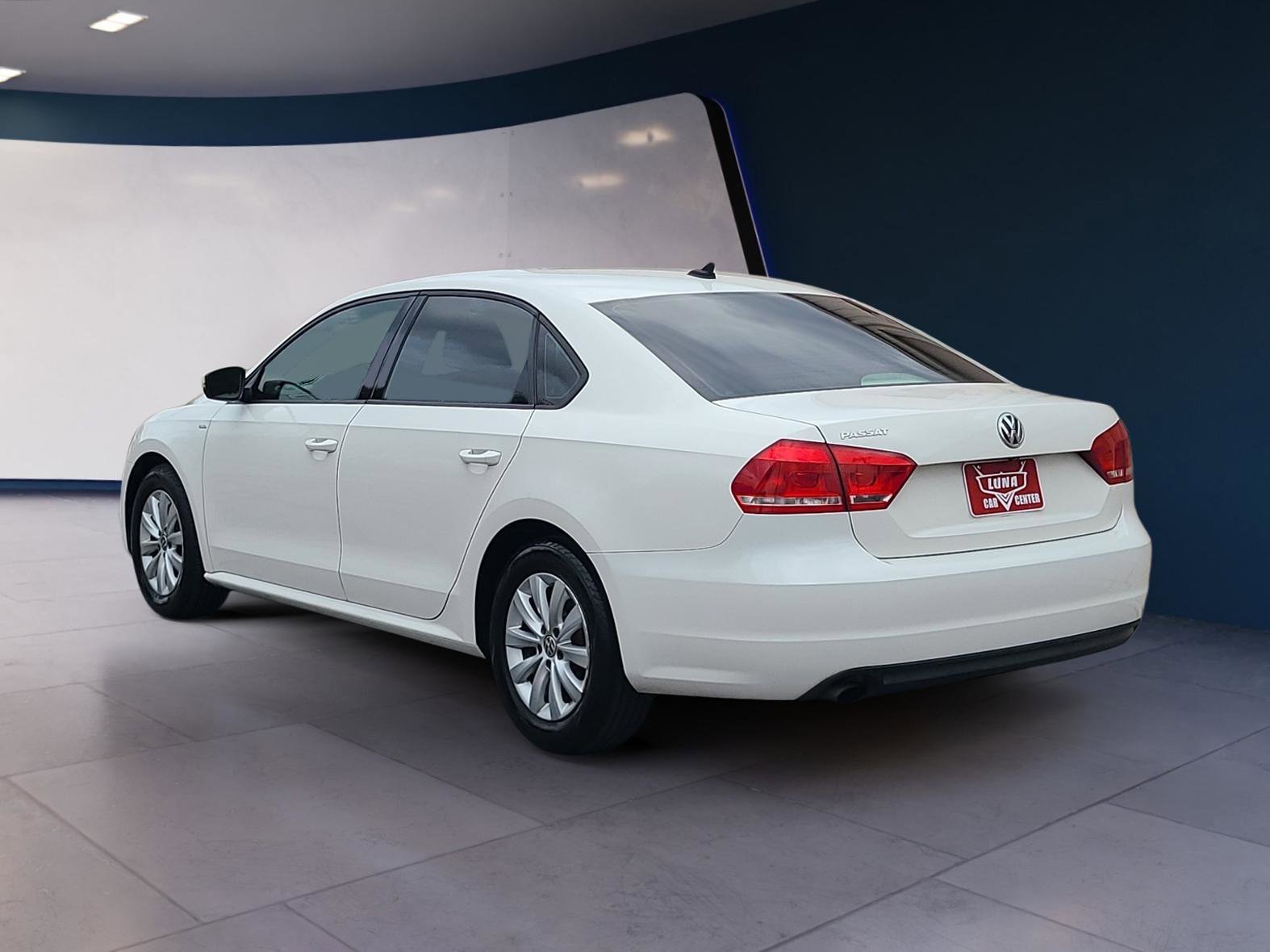 Used 2013 Volkswagen Passat 2.5 S image 3