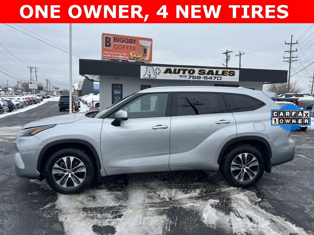 Used 2022 Toyota Highlander XLE image 1