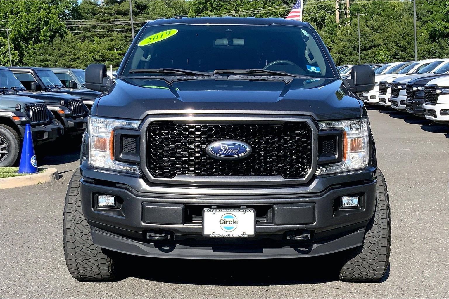 Used 2019 Ford F150 XL w/ Equipment Group 101A Mid AWD/4WD image 3