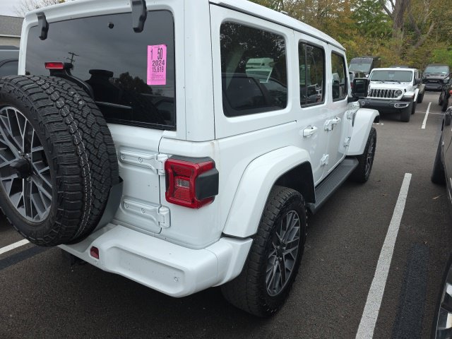 Used 2024 Jeep Wrangler High Altitude AWD/4WD image 10