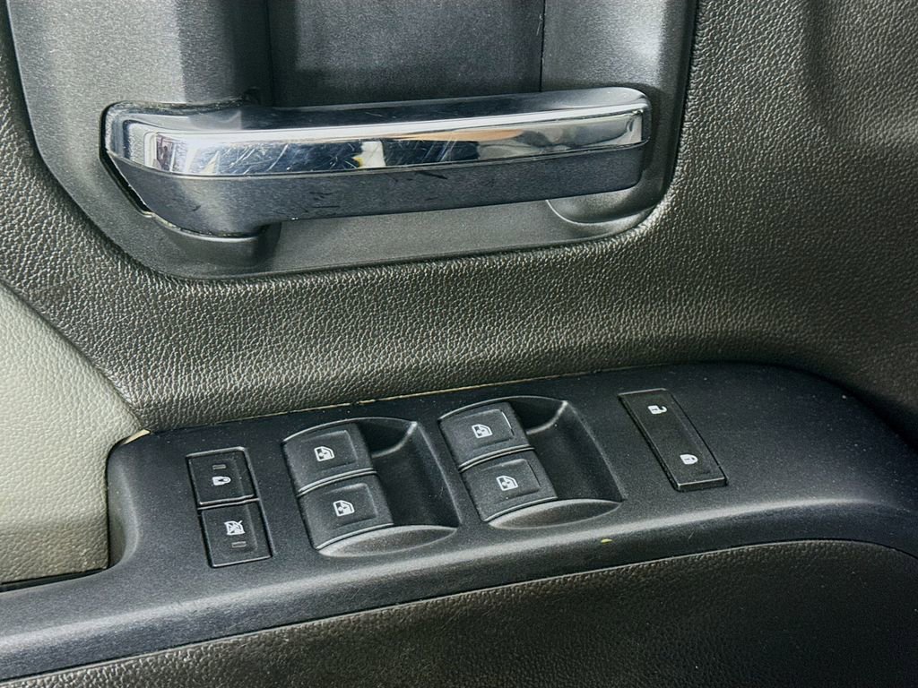 Used 2018 Chevrolet Silverado 3500 W/T RWD image 17