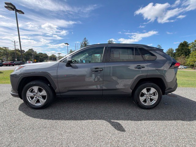 Used 2025 Toyota RAV4 XLE FWD image 5