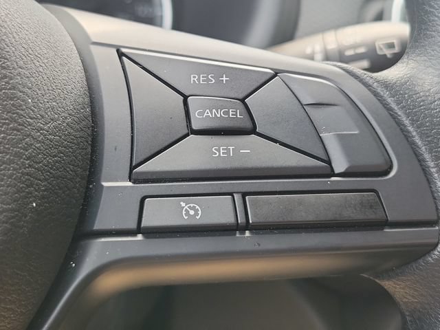 Used 2025 Nissan Kicks Play S FWD image 15