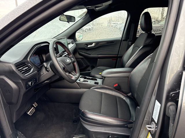 Used 2024 Ford Escape ST-Line w/ Tech Pack #1 image 8