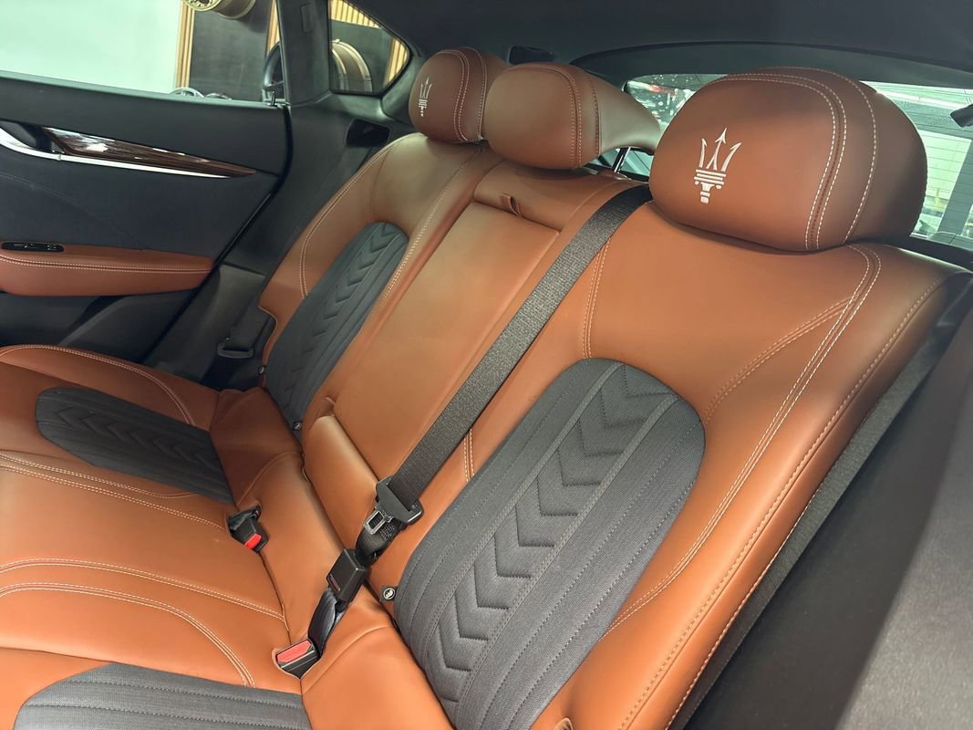 Used 2022 Maserati Levante GT image 42