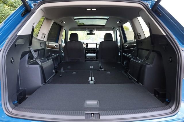 New 2026 Volkswagen Atlas SE image 9