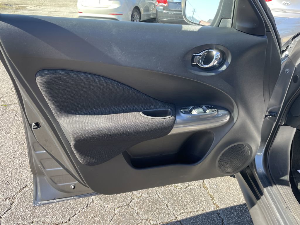 Used 2017 Nissan Juke SV AWD/4WD image 10