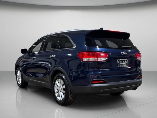 Used 2018 Kia Sorento FWD V6 w/ LX V6 Convenience Package image 6