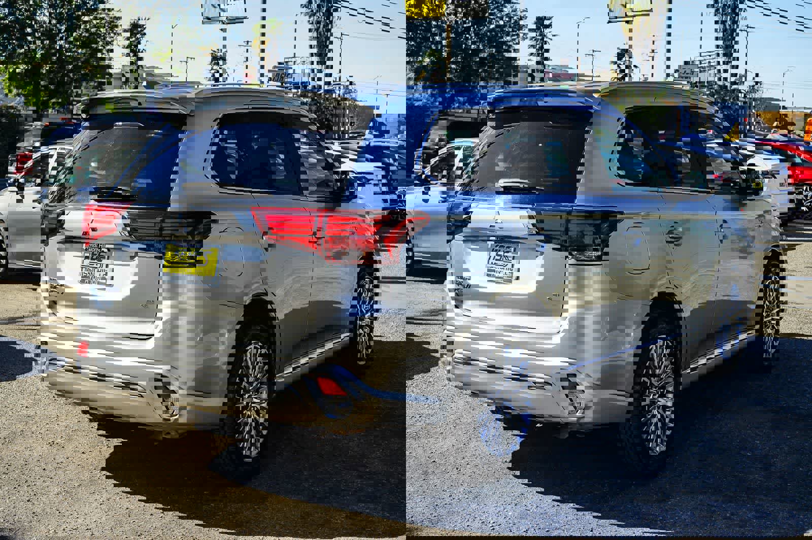 Used 2022 Mitsubishi Outlander LE image 4