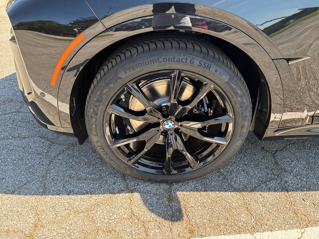 New 2027 BMW X7 xDrive40i w/ M Sport Package AWD/4WD image 9