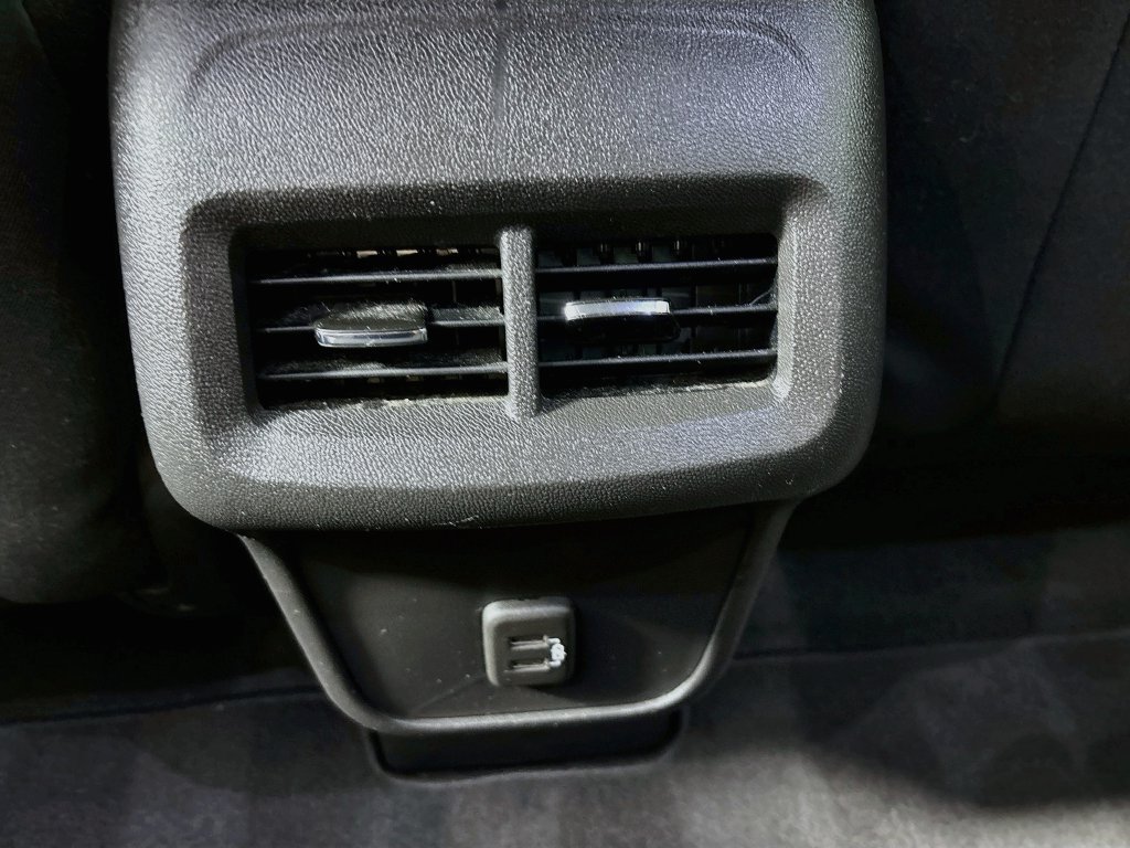 Used 2022 Chevrolet Equinox LS w/ LS Convenience Package FWD image 23