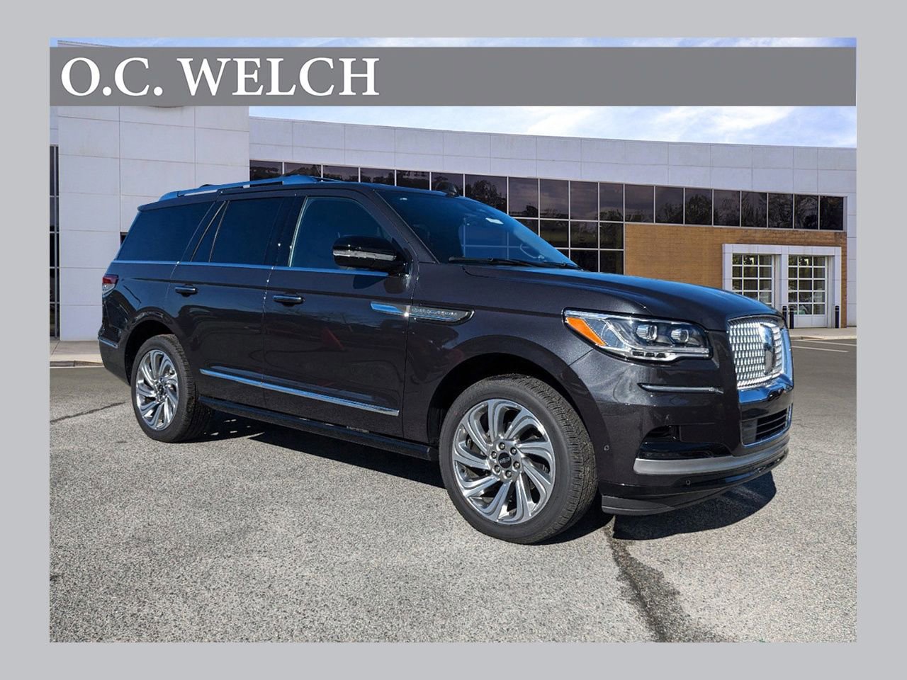 Certified 2024 Lincoln Navigator Reserve image 1