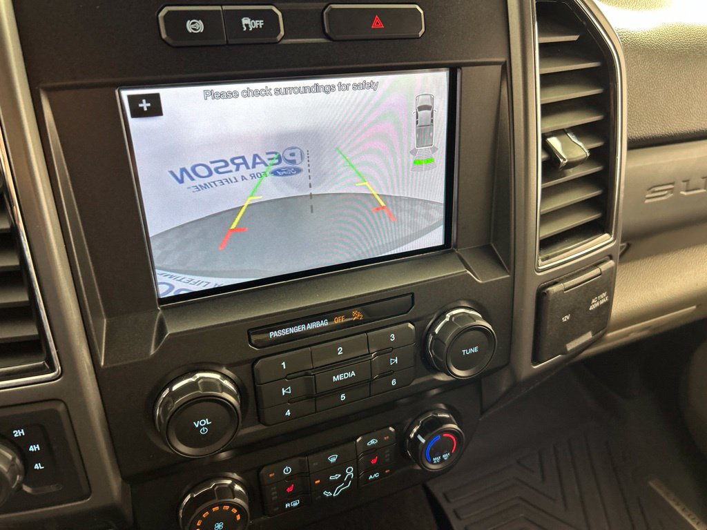 Used 2019 Ford F250 XLT w/ XLT Premium Package AWD/4WD image 15
