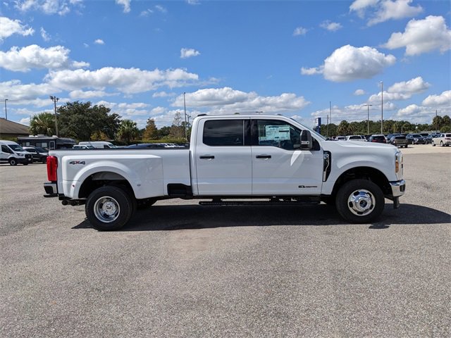 New 2026 Ford F350 XLT image 3