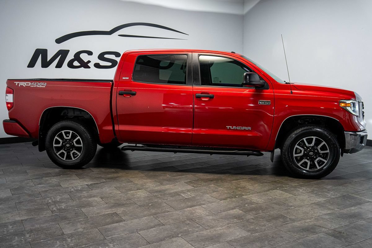 Used 2018 Toyota Tundra SR5 AWD/4WD image 8